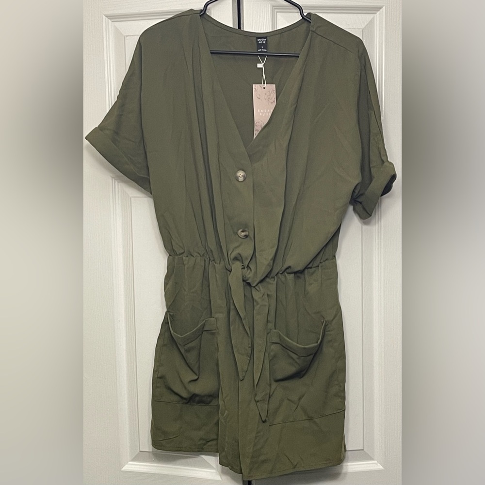 *SOLD* New with tags romper.